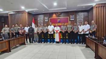 Kardinal Suharyo Sapa Polda Kaltim, Teguhkan Iman dan Integritas Polisi